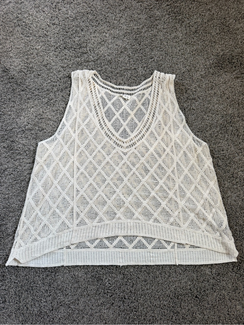 POL Sleeveless Cream Crochet Knit V-Neck Sweater Too